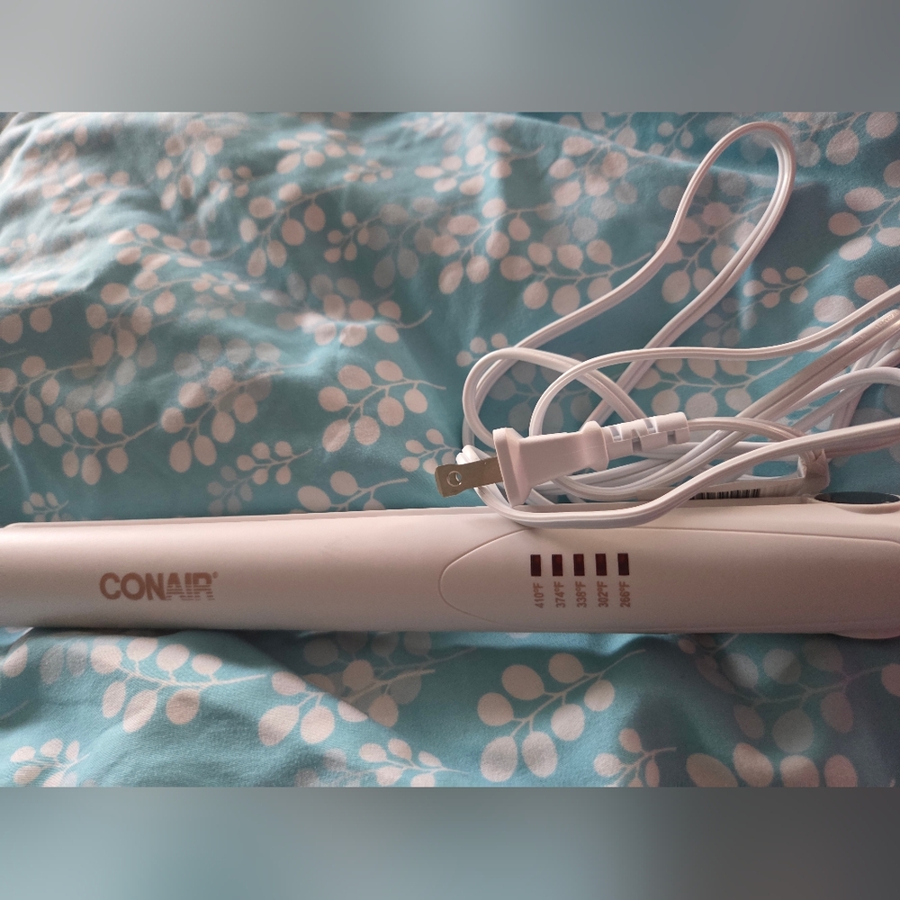 Conair 1" Ceramic Hair Straightener -  Loved